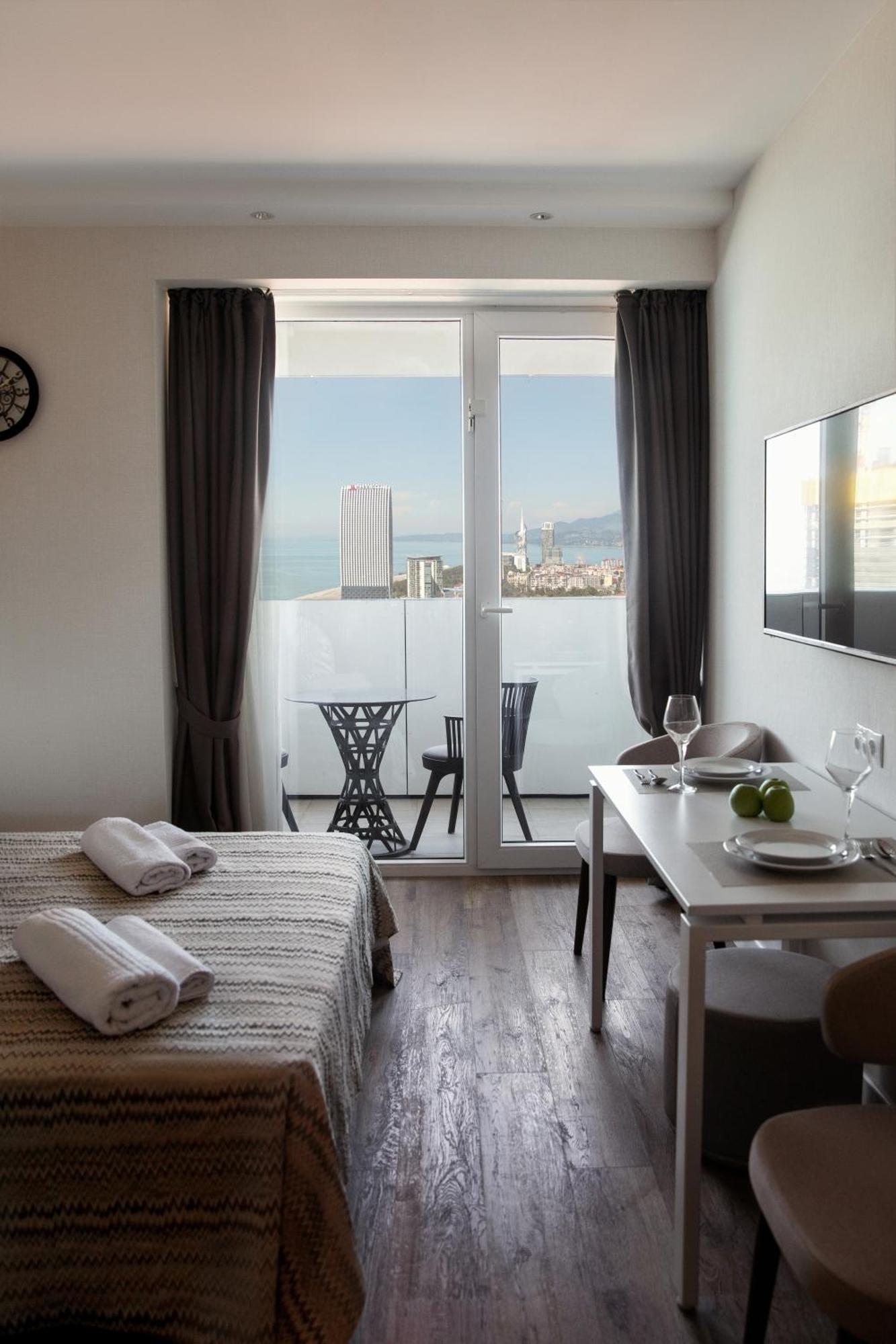 Onyx Palace Delux Batumi Ngoại thất bức ảnh